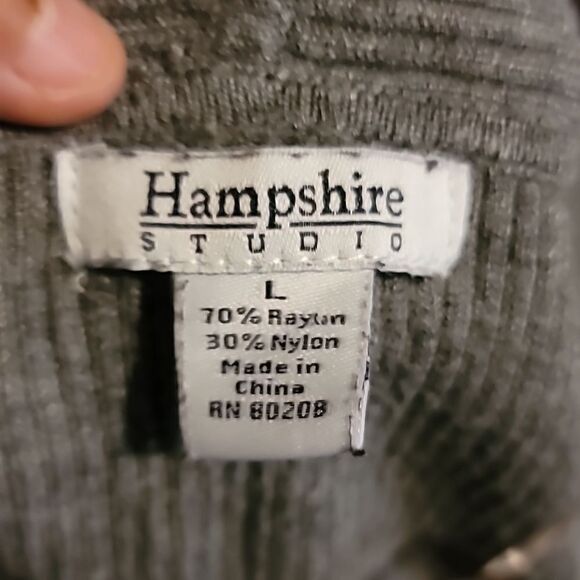 Hampshire Studio Cover Up Size L - Picture 5 of 5